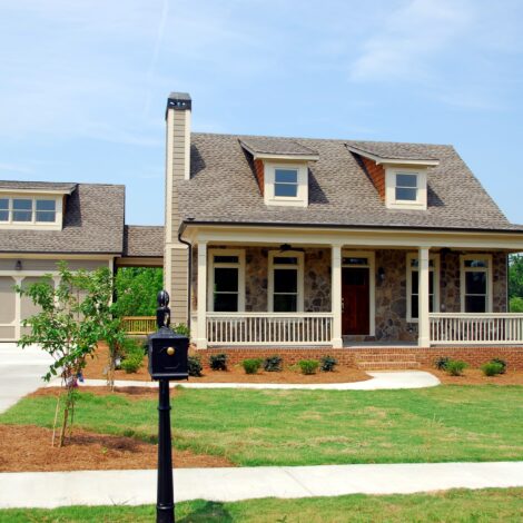 luxury-home-2412145-1.jpg